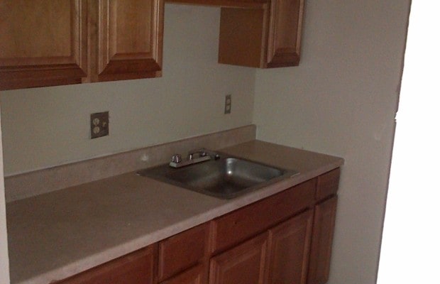 Kitchen - Robinwood Townhomes