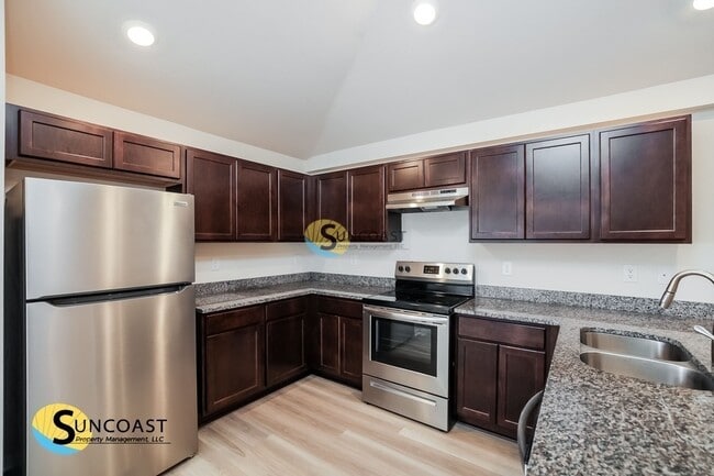 Photo - 448 Tioga St