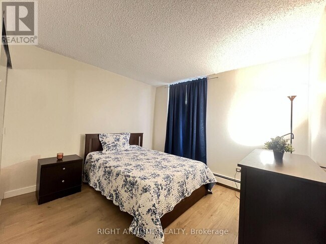 Photo - 505 St. Laurent Blvd Unité 1103