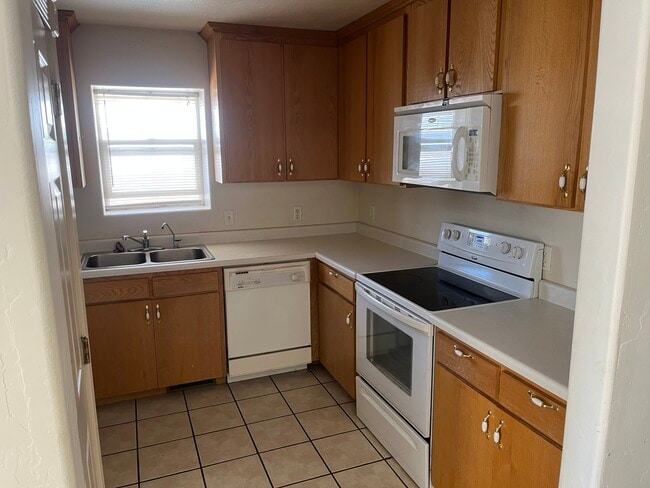 Photo - 509 N 200 W Apartamentos Unidad Suite 3
