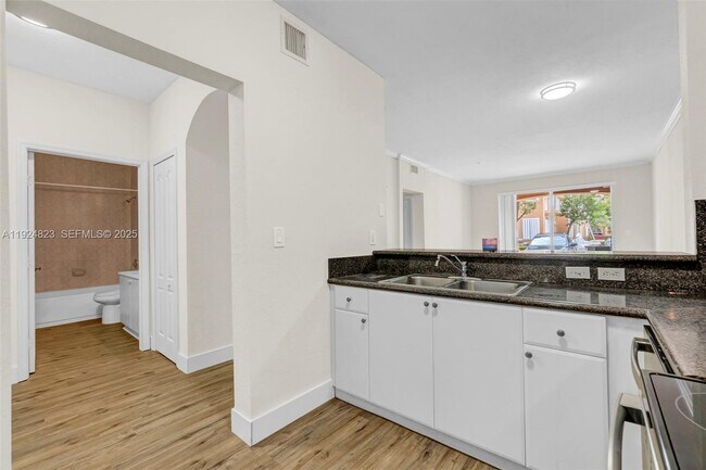 Photo - 7250 NW 177th St