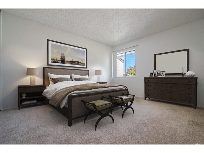 Building Photo - Costa Mesa Family Village Rental
