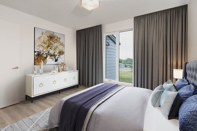 Photo - Greenbriar Apartments