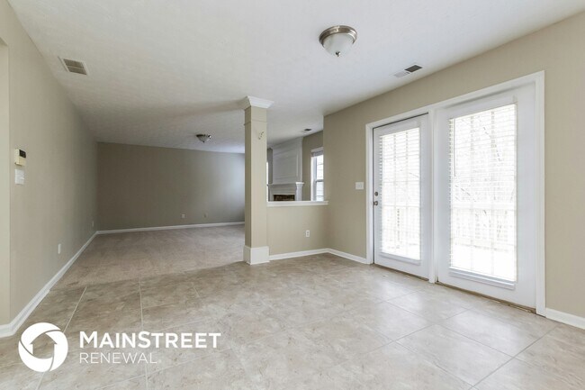 Photo - 704 Waterstone Ct NW