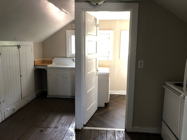 Photo - 52 W 16th St Unit 2