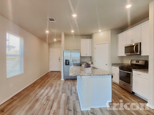 Photo - 5121 Sidesaddle Dr