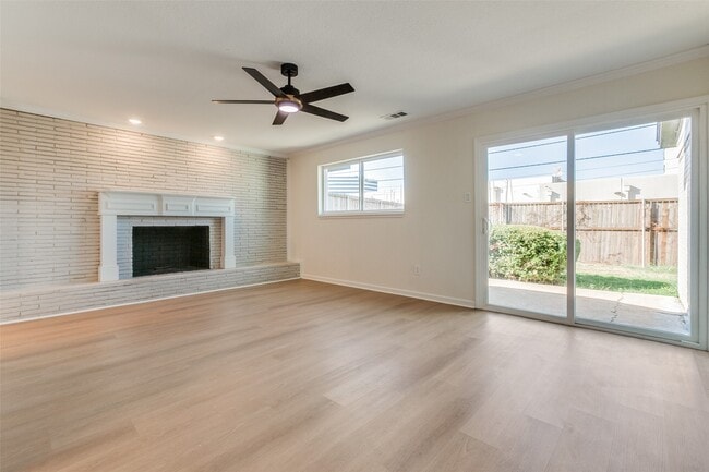 Photo - 1424 Stagecoach Dr