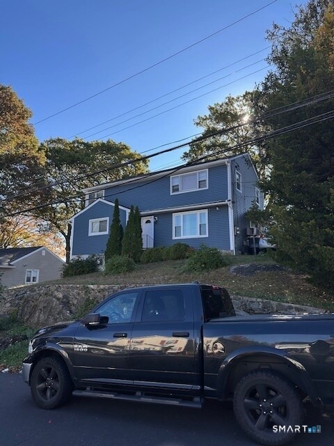 Photo - 131 Ruth St Unit 2nd Floor