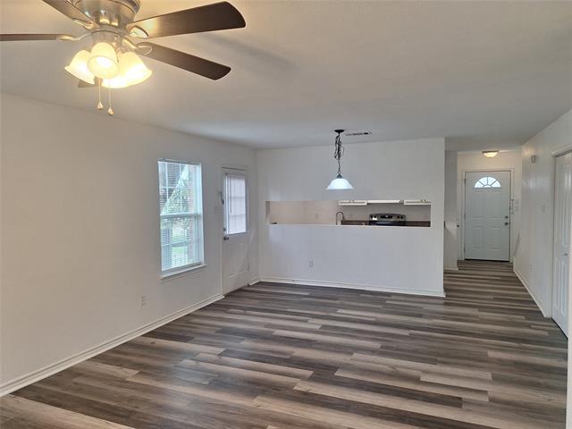 Photo - 2621 Lee Ave