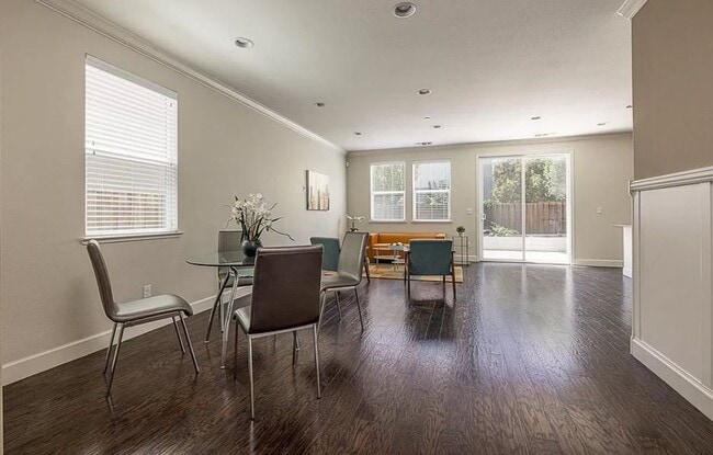 Photo - $4195.00 - Gorgeous and Ready for Move-In! Spacious 4 Br / 2.5 Ba in South Gilroy