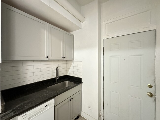Photo - 1321.5 W Estes Ave Unit 94