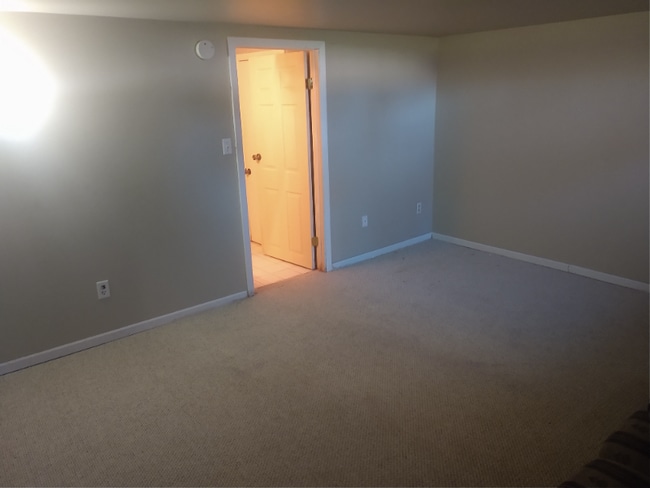 Photo - 2045 Old Valley Ct SE