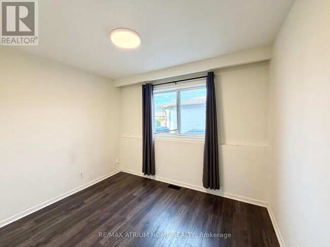 Photo - 49 Howbert Dr