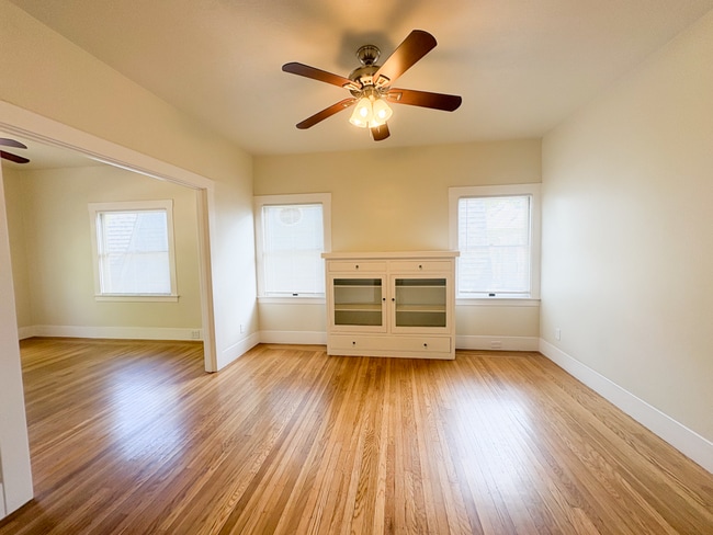 Dining Room - 2522 Capitol Ave Unit 2