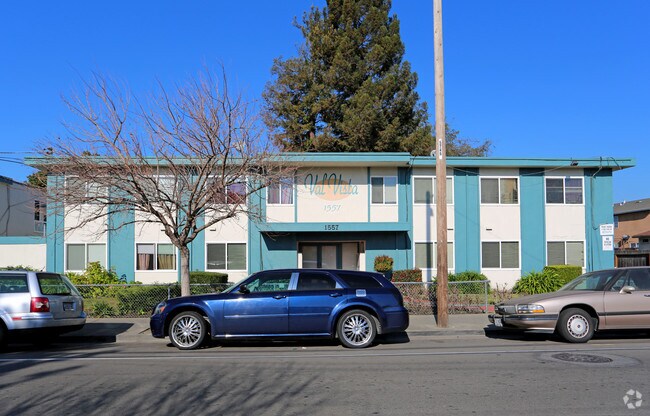 Photo - Val Vista Apartments