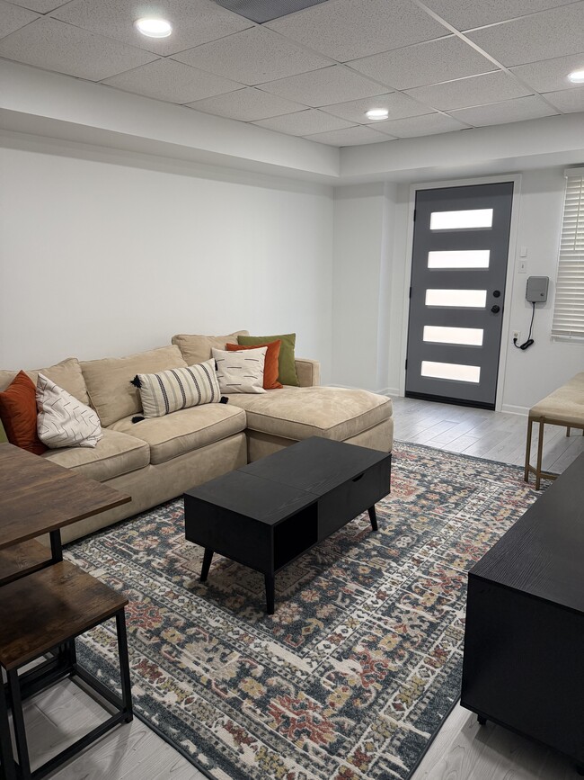 Sala de estar - 5777 Lebrown Ct Unidad Terrance Level Basement