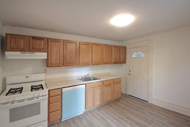 Photo - 429 Kelly Ave Unit 1