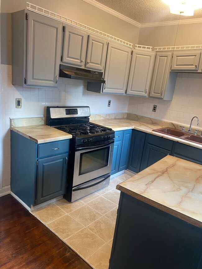 Photo - 111 Maxfield St Unit 1