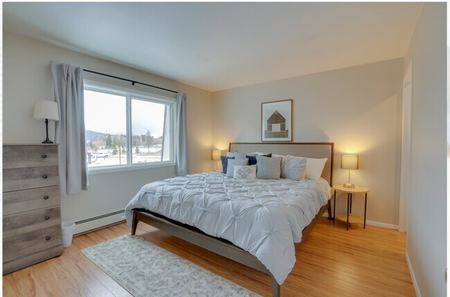 Photo - 240 La Bonte St Unit 10