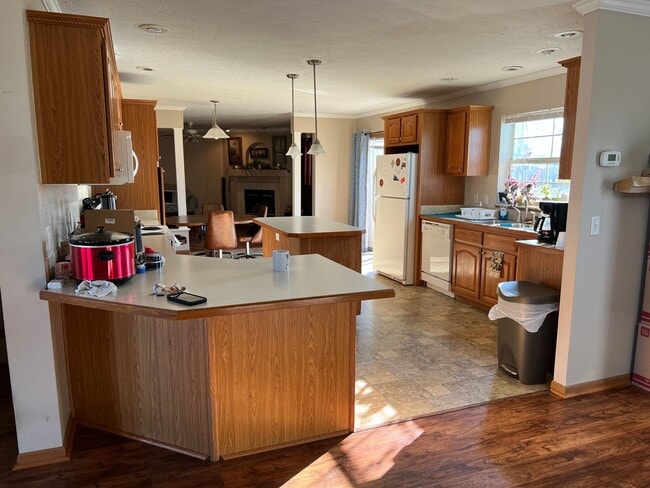 Photo - 303 Grace Dr