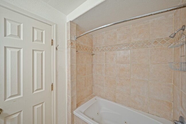 1539 Hawthorne St Unidad 4