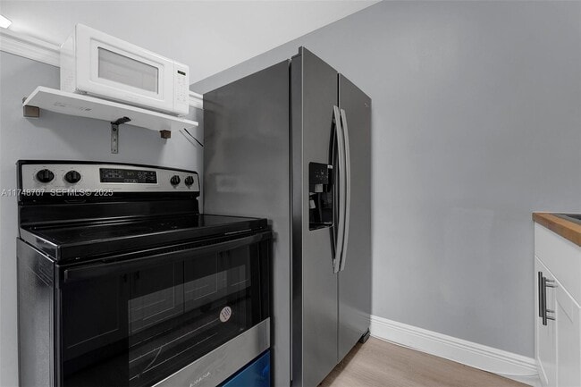 Photo - 1120 SW 30th St Unit A