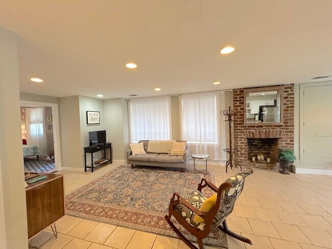 Photo - 2 BED | 1 BATH | VICTORIAN DISTRICT Unit A