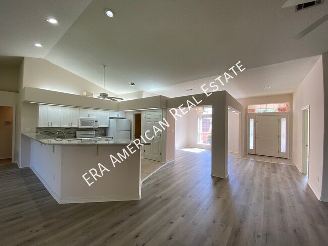 Photo - 2921 P.G.A Blvd