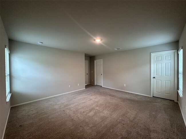 Photo - 270 Cumberland Forest Dr