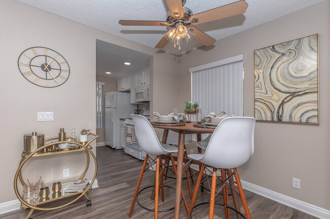 Villas Aliento Apartment Homes