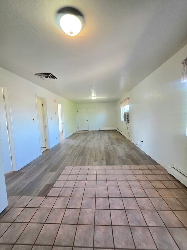 20-26 W Cokedale Dr
