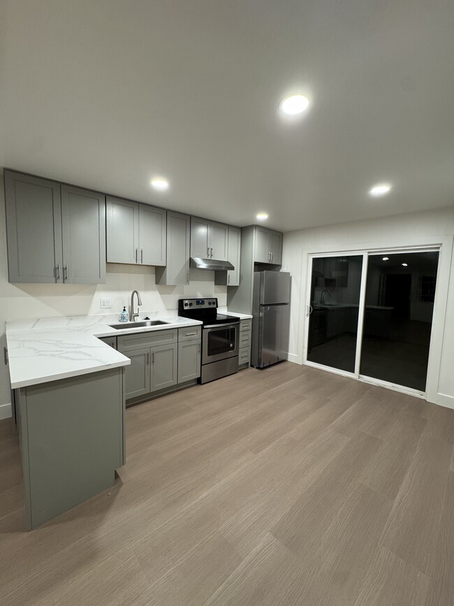 Photo - 27104 Belvedere Unidad 2