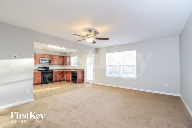 4360 Oak Pointe Dr