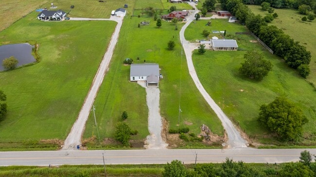 Photo - Modern Comfort on 1 Acre in Coweta – Available Now!