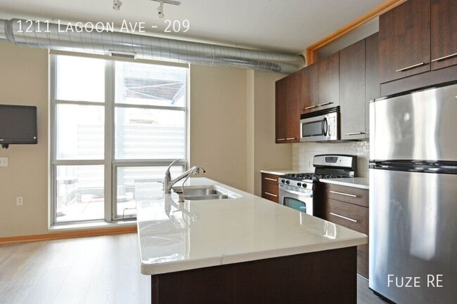 Photo - 1211 Lagoon Ave