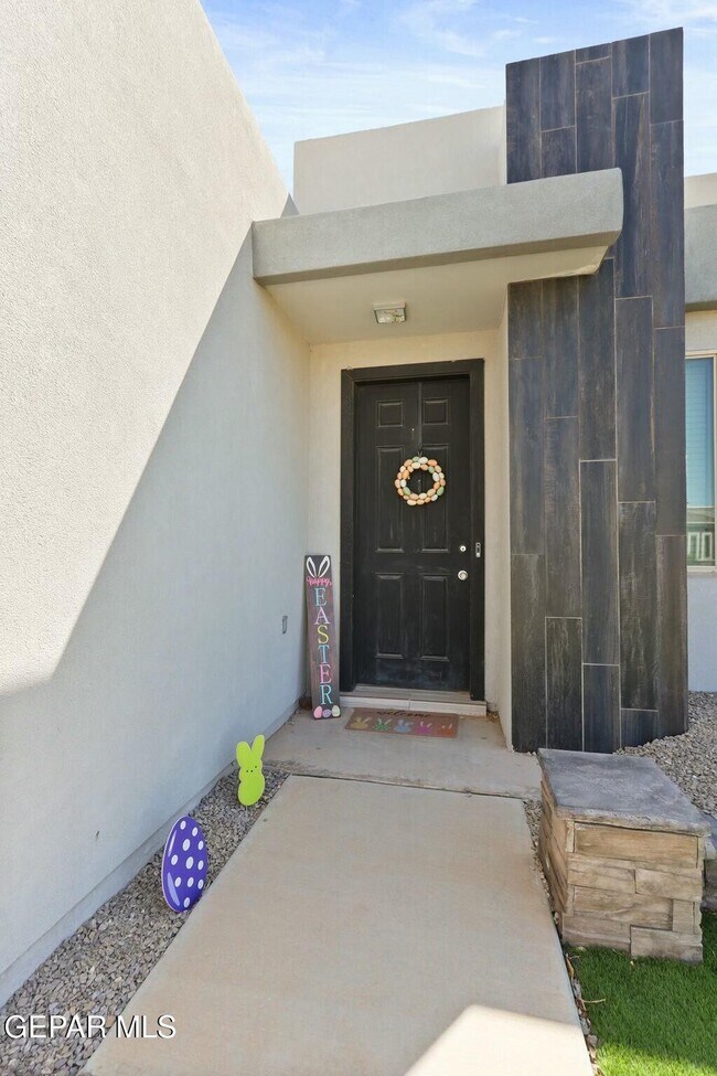 Photo - 1904 William Caples St