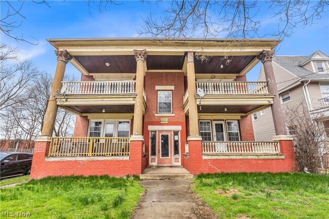 Building Photo - 3820 Riverside Ave Unit 2