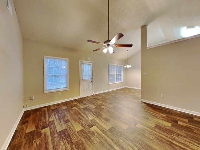 Photo - 9191 Jefferson Village Dr SW