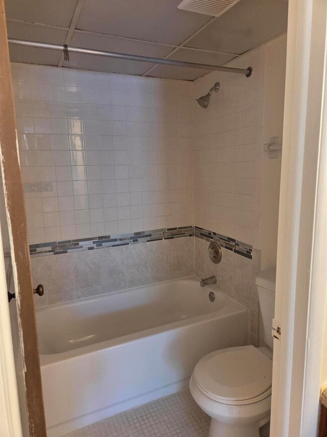 Photo - 3750 Inverrary Dr Unit 2C