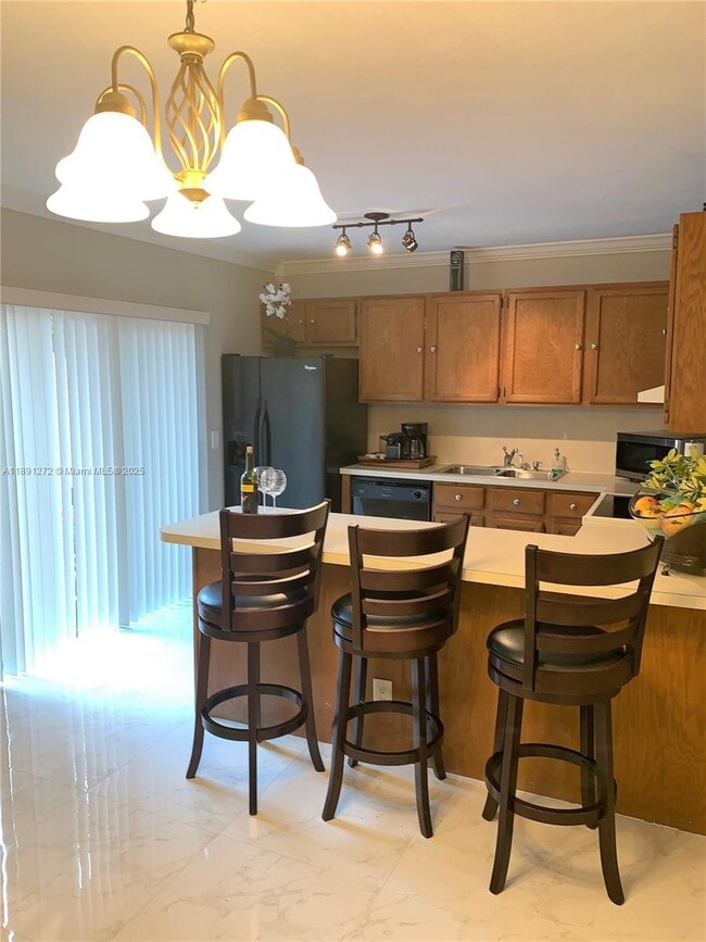 Photo - 2561 Camelot Ct