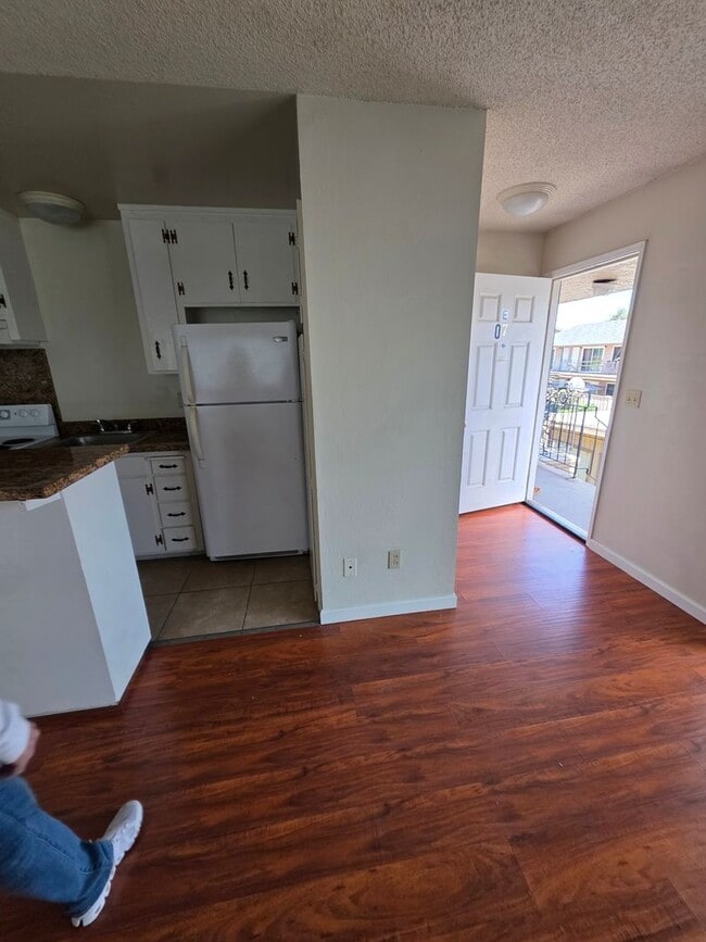 Photo - 4033 Hamilton Ave Unit 4033 Hamilton Ave  - E7