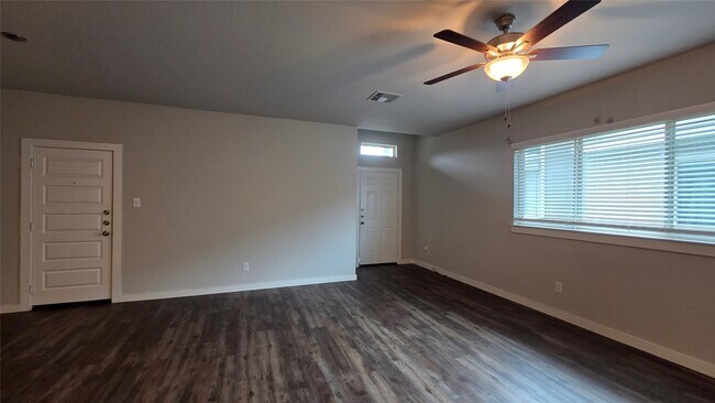 Photo - 25543 Starling Ln
