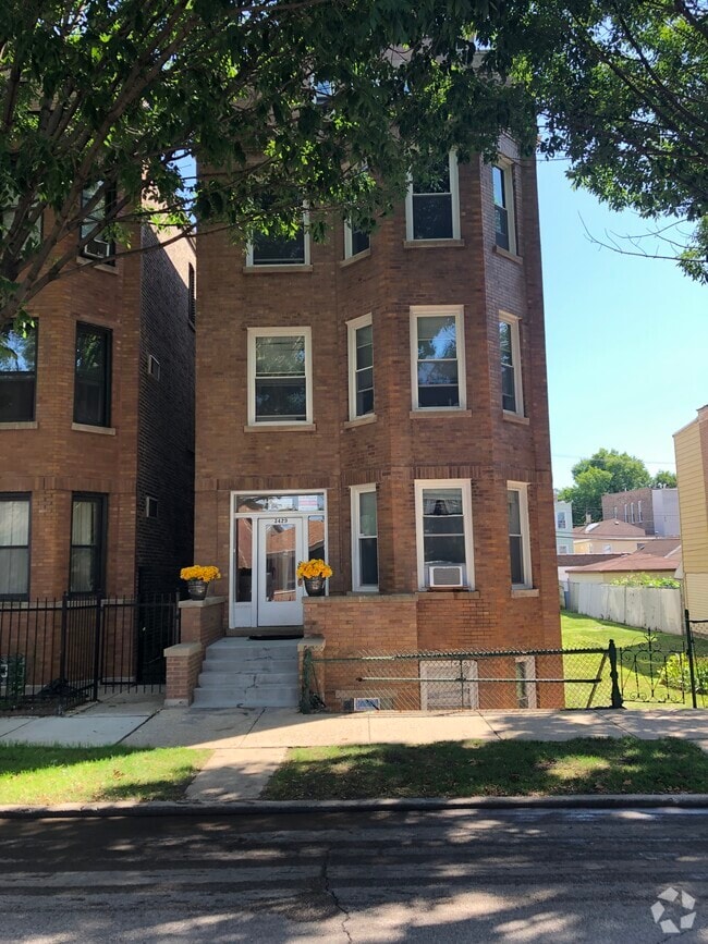 Front Exterior - 3429 S Union Ave Rental