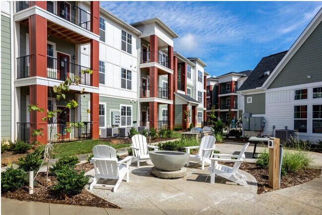 Giddy Hall Apartments