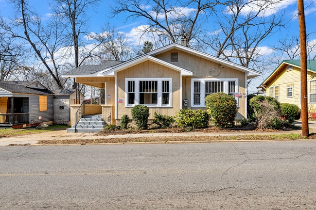 Building Photo - 2120 Pike Rd