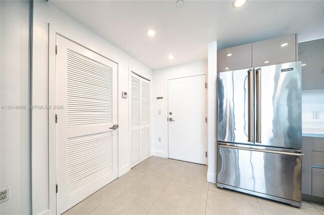 Photo - 13800 Highland Dr Unit PH4