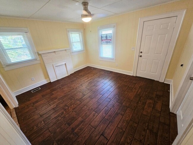 Photo - 506 Lakeside Ave