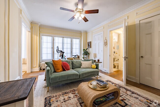 1BR, 1BA - 650SF - The Massee Apartments