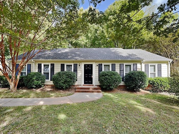 Photo - 912 Conestoga Dr