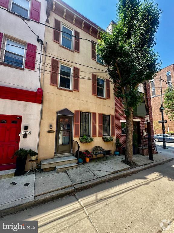 Building Photo - 1740 Rodman St Rental